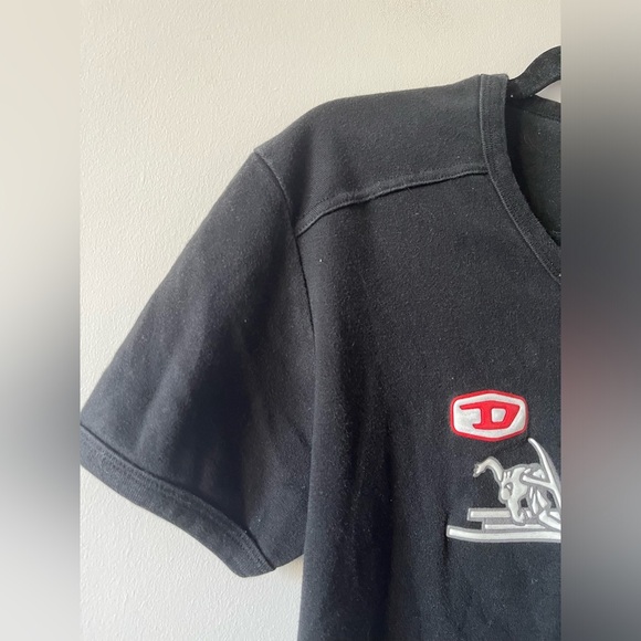 Diesel Ski Graphic Women’s V-neck Tee - Picture 8 of 9